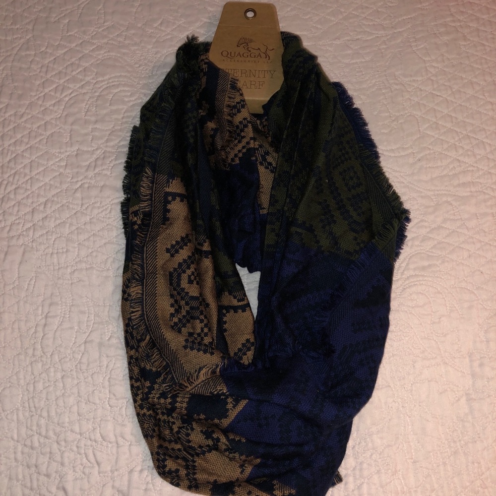 Scarf NWT
